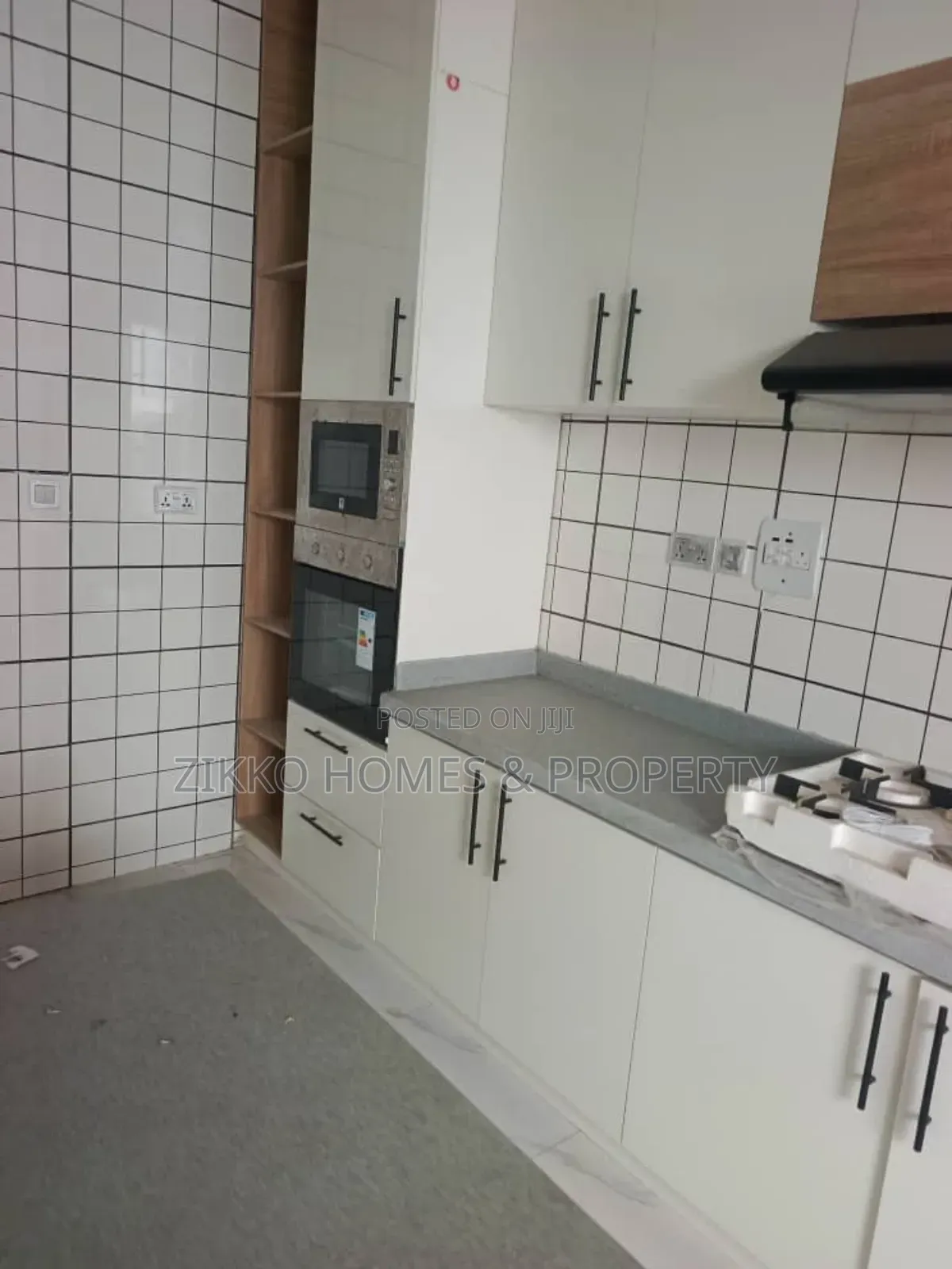 4bdrm Duplex in Abraham Adesanya, Lekki for sale in Lekki