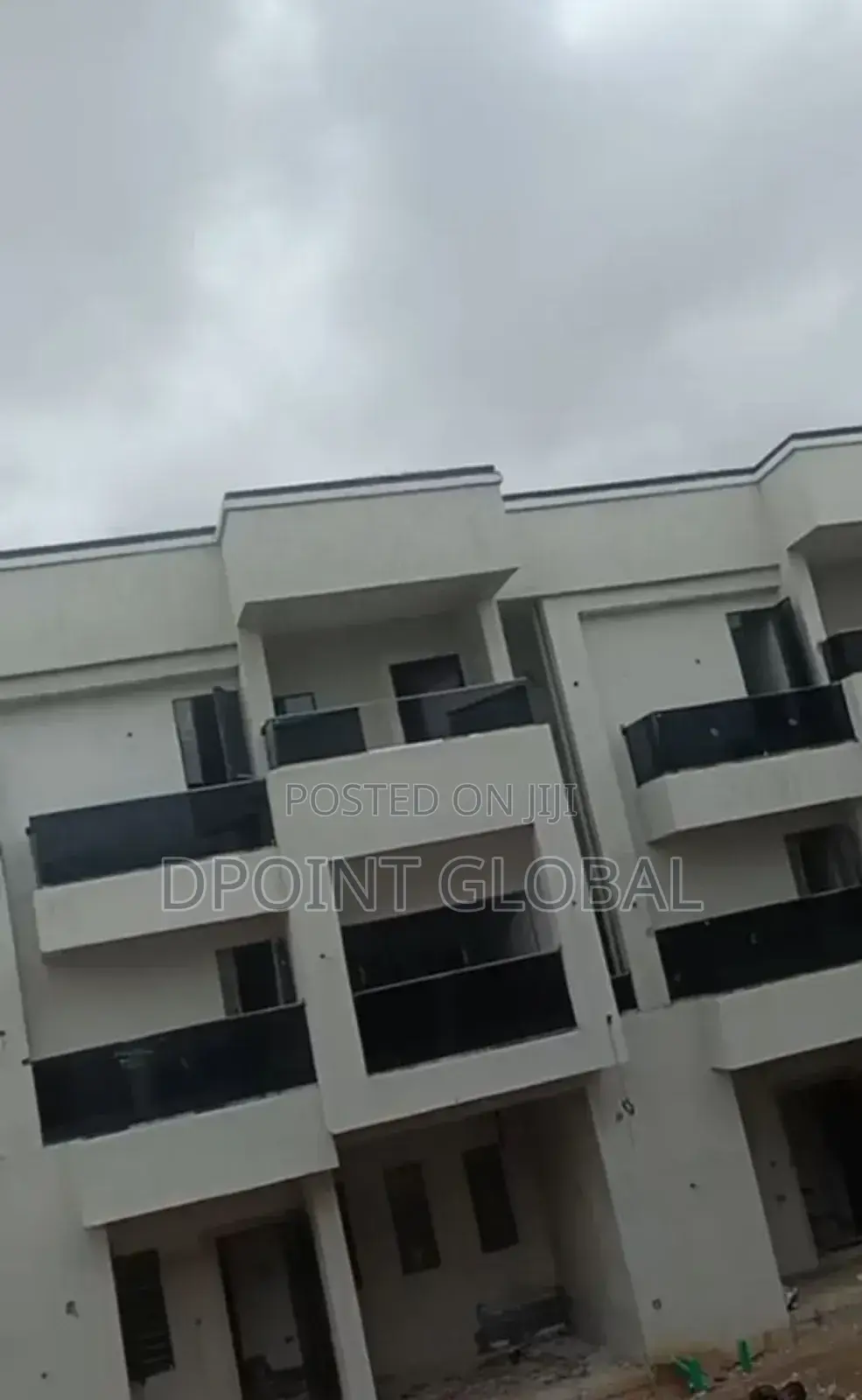 5bdrm Duplex in In Estate, Ikeja for sale in Ikeja