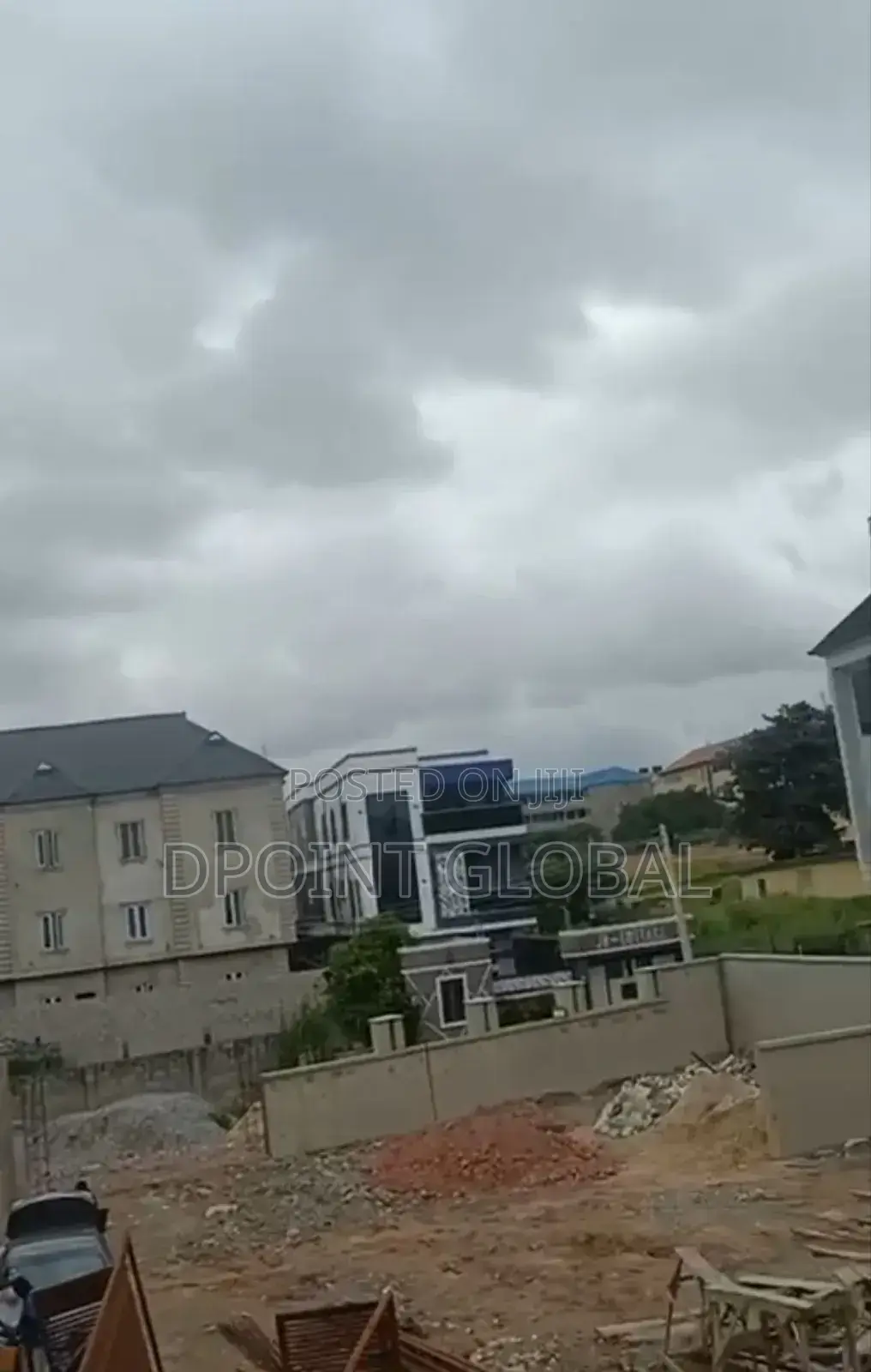 5bdrm Duplex in In Estate, Ikeja for sale in Ikeja