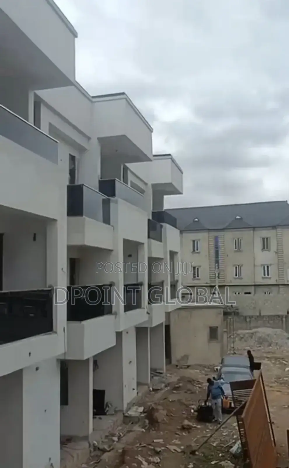 5bdrm Duplex in In Estate, Ikeja for sale in Ikeja