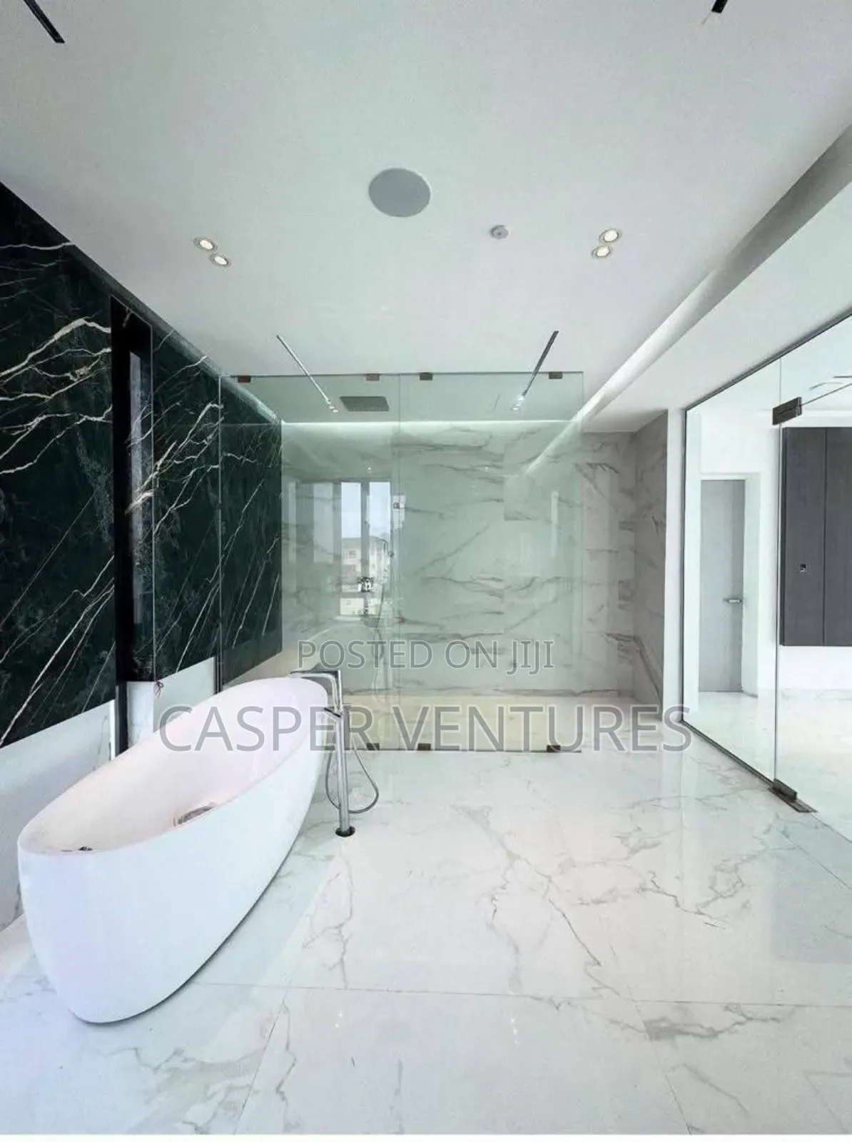 5bdrm Duplex in Pinnock Beach, Osapa london for sale in Osapa london