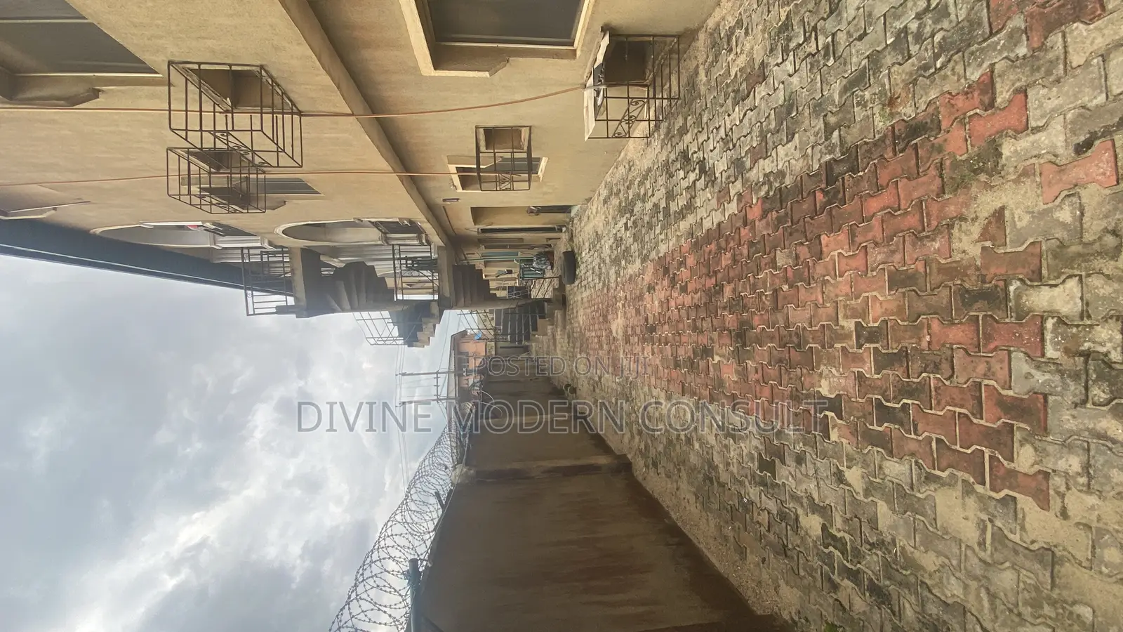 Furnished 3bdrm Block of Flats in Puposhola, Abule Egba for sale in Abule Egba