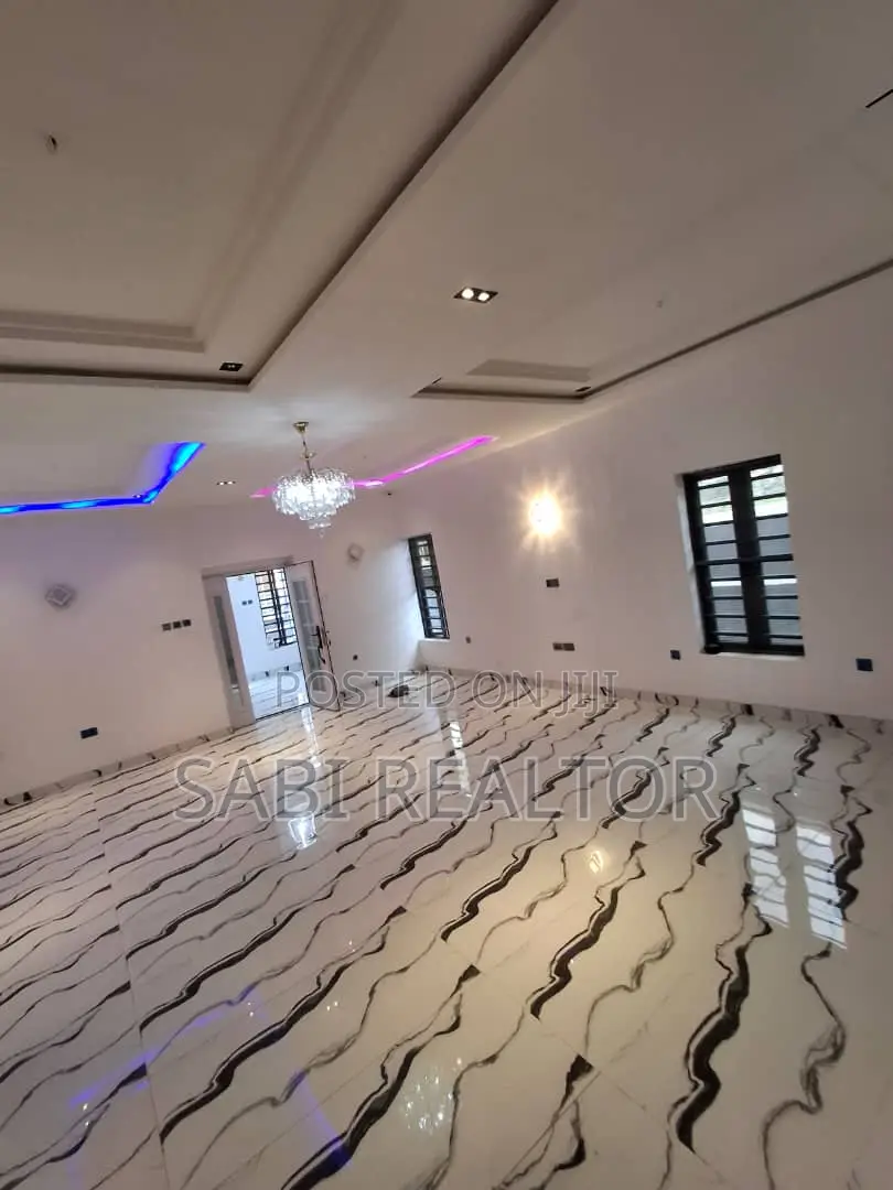 Furnished 5bdrm Duplex in Opebi for sale in Opebi