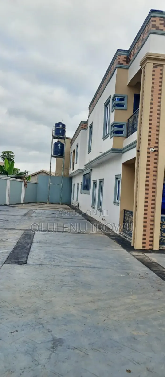 Furnished 4bdrm Duplex in Estate Cement for sale in Cement