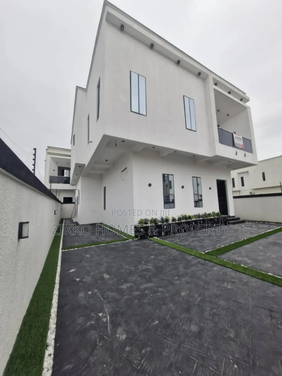 5bdrm Duplex in Ajah, Lekki for sale in Lekki