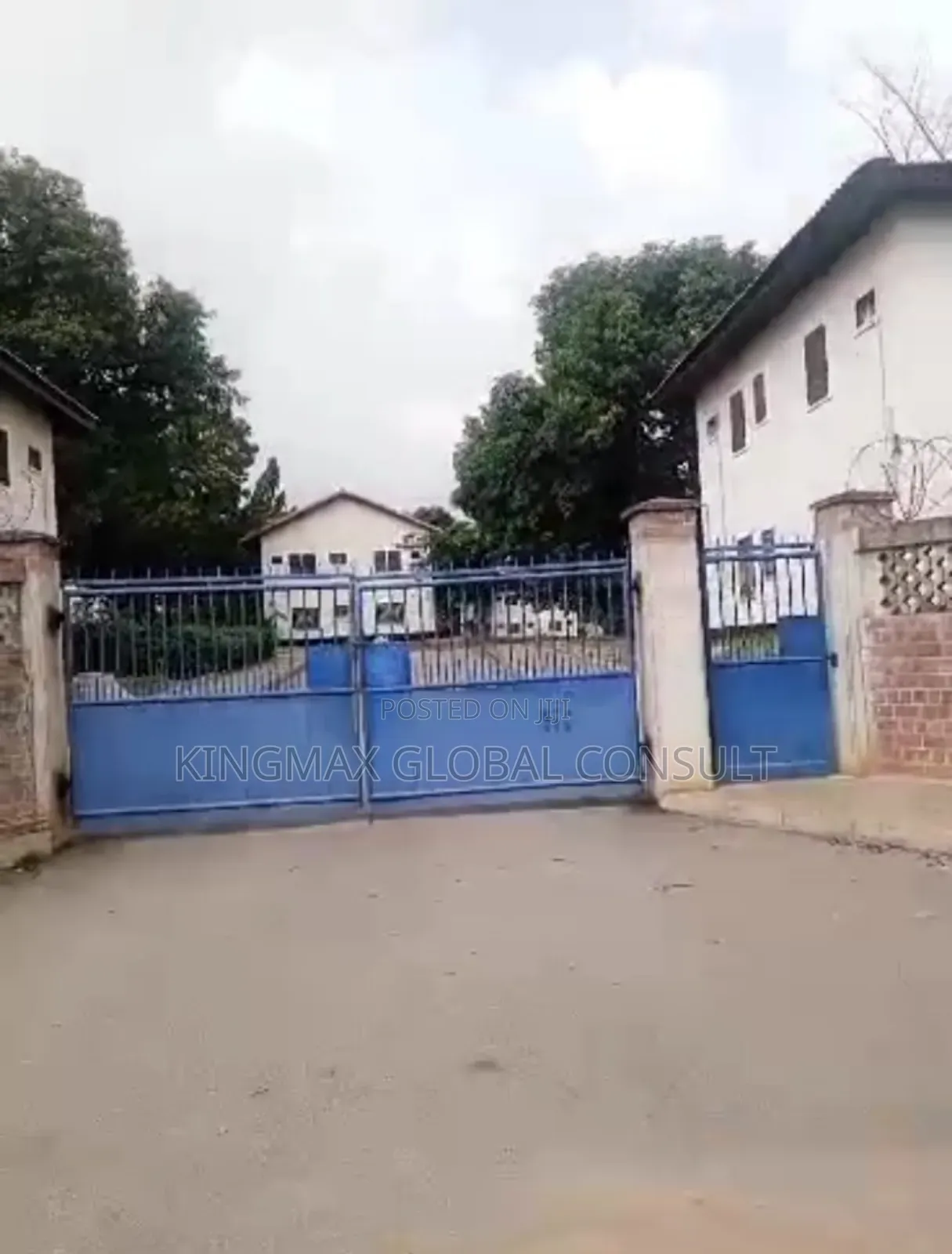 Julius Berger Senior Staff Quarter Karmo for Sale: Size - 2703 in Karmo