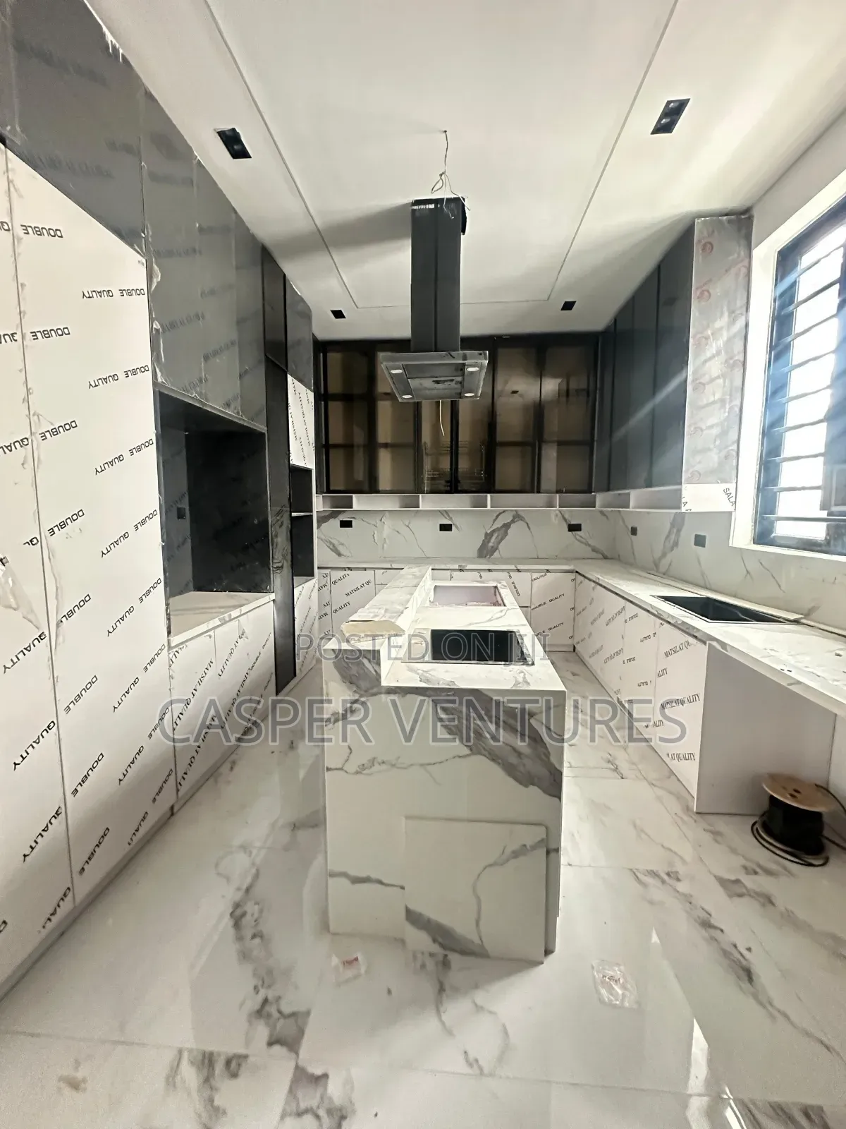 5bdrm Duplex in Chris Madueke, Lekki Phase 1 for sale in Lekki Phase 1