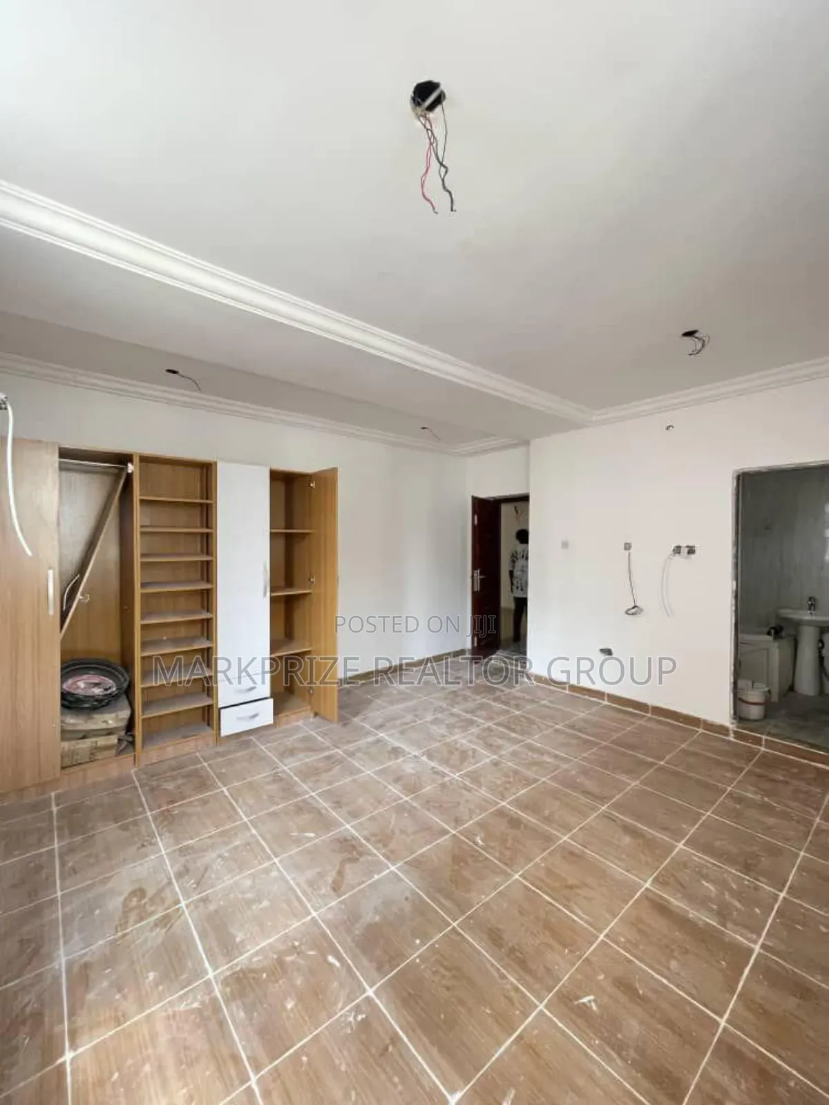 3bdrm Apartment in Yaba Lagos for sale in Yaba