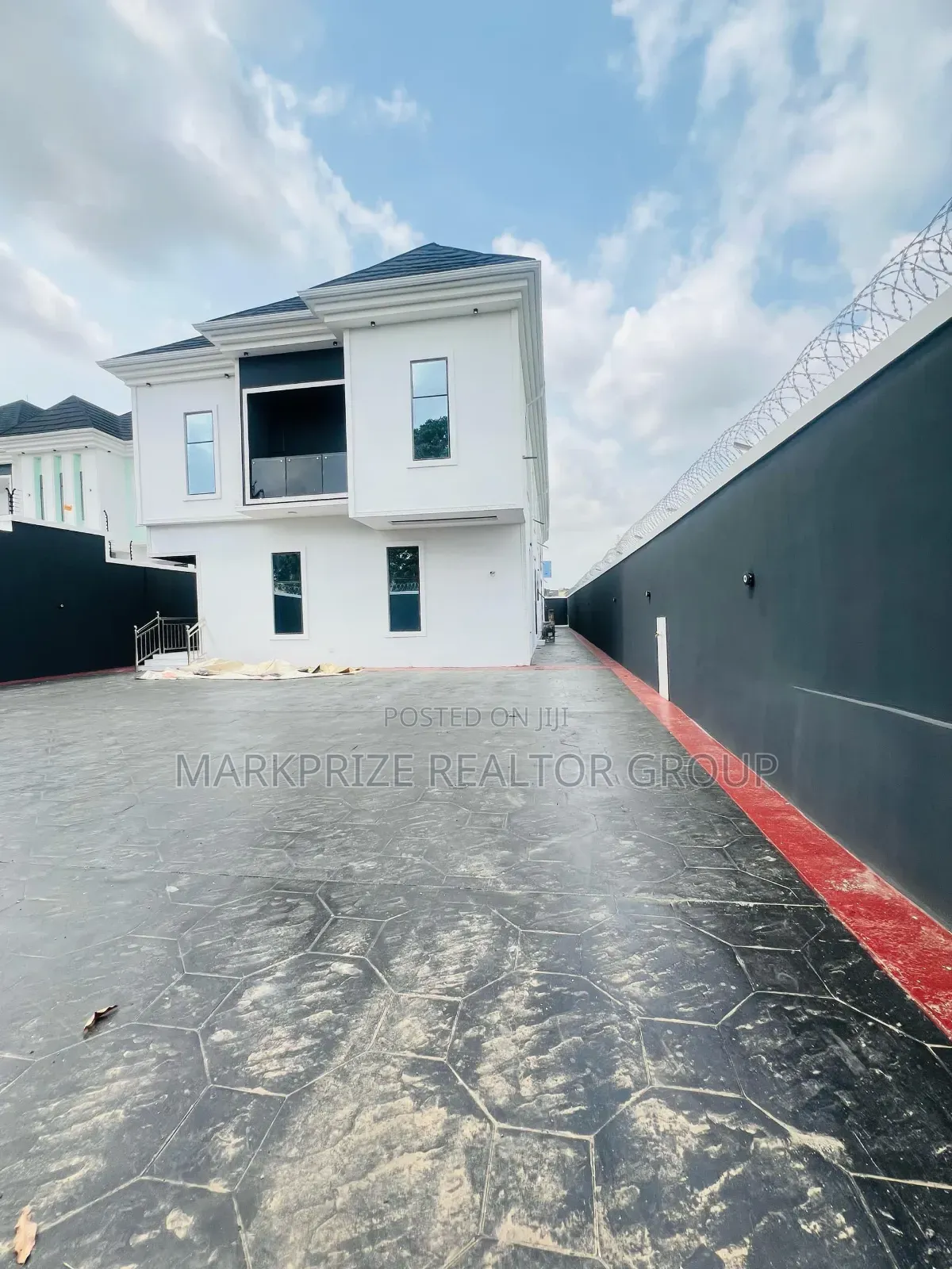 3bdrm Apartment in Omole Phase 1 for sale in Omole Phase 1