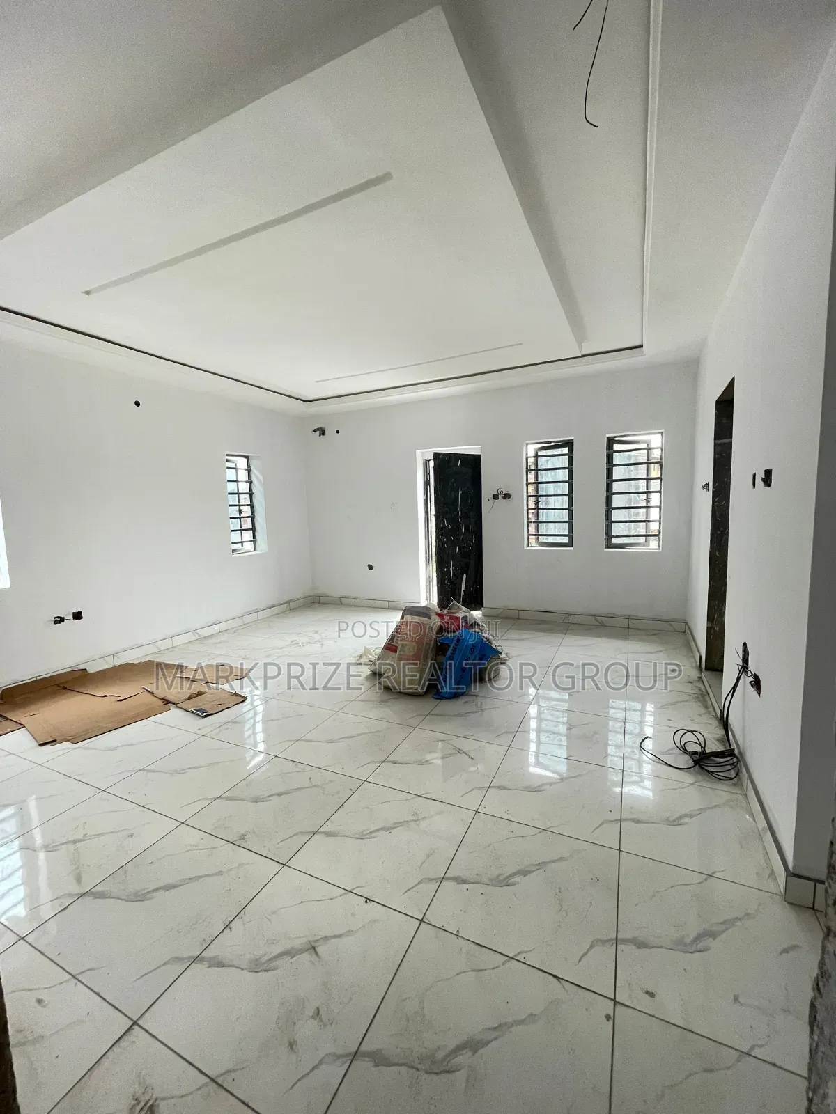 4bdrm Duplex in Surulere Lagos for sale in Surulere