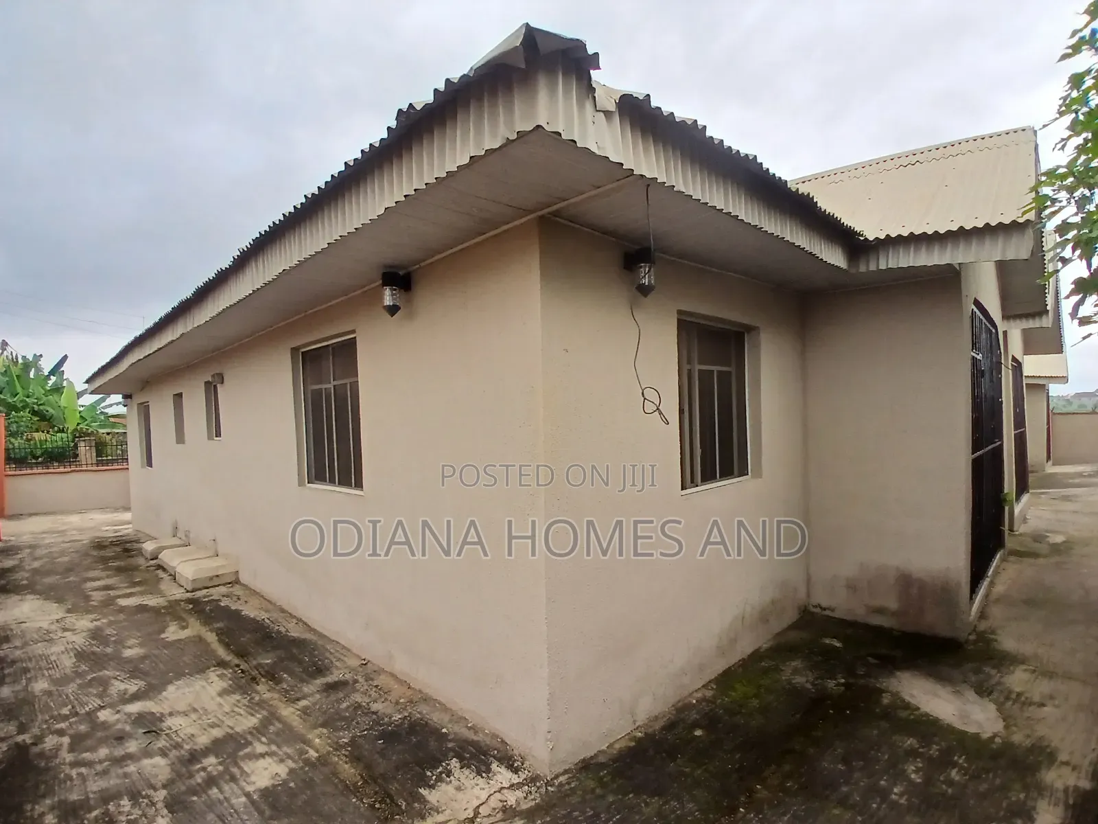 7bdrm Apartment in Odo-Okun, Odo Ona, Ibadan for sale in Ibadan