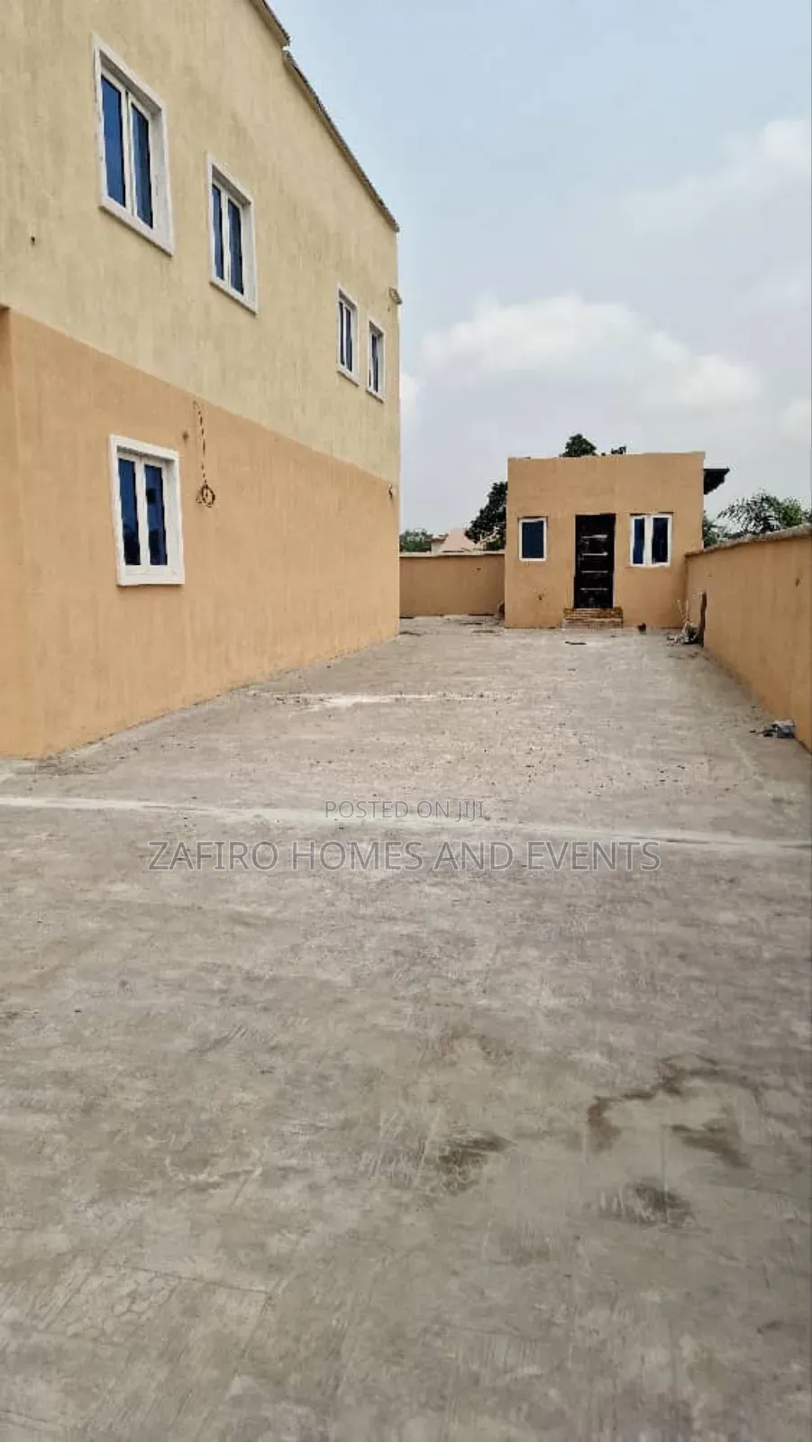 4bdrm Townhouse/Terrace in Block 27B Abijo for sale in Lekki Phase 1