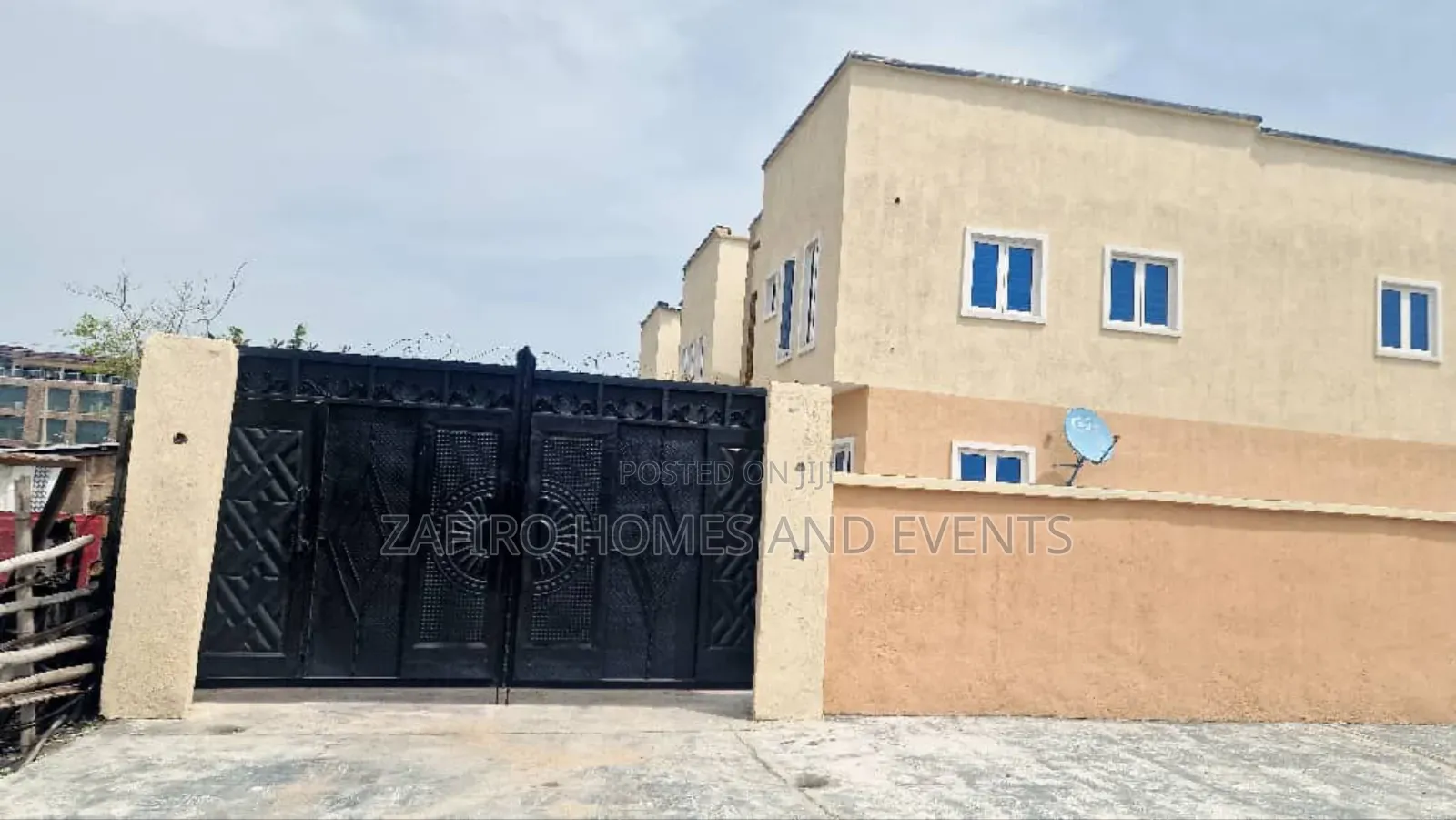 4bdrm Townhouse/Terrace in Block 27B Abijo for sale in Lekki Phase 1