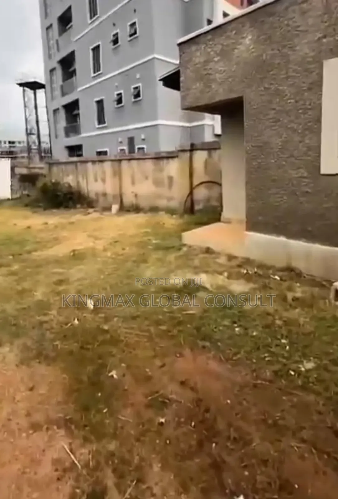 Land for Sale at Jabi With Cofo: 1756sqm in Zone 4 / Wuse
