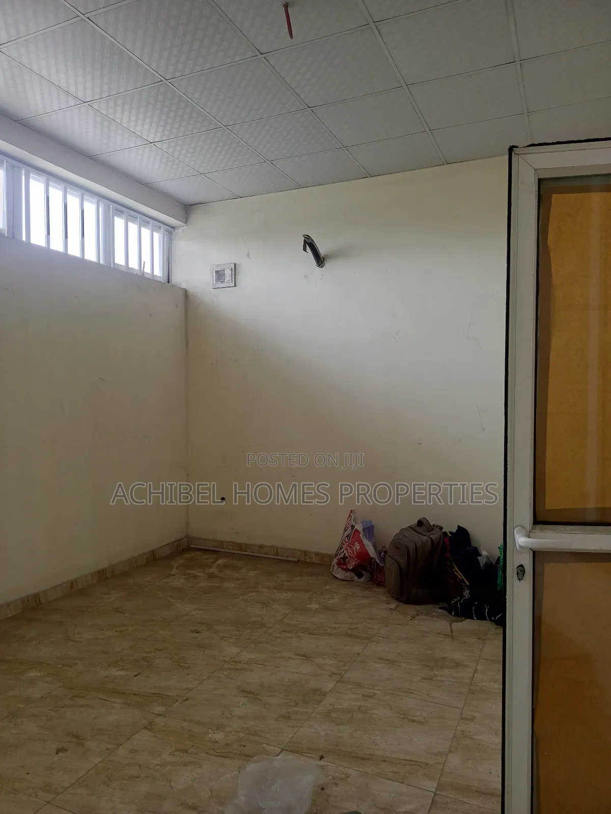 A Space Suitable for Office Use in Lekki Phase 1 in Lekki Phase 1