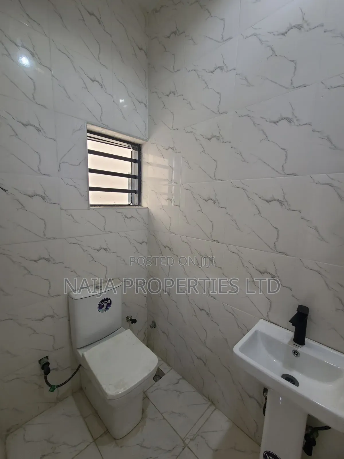 4bdrm Duplex in Sangotedo for sale in Sangotedo