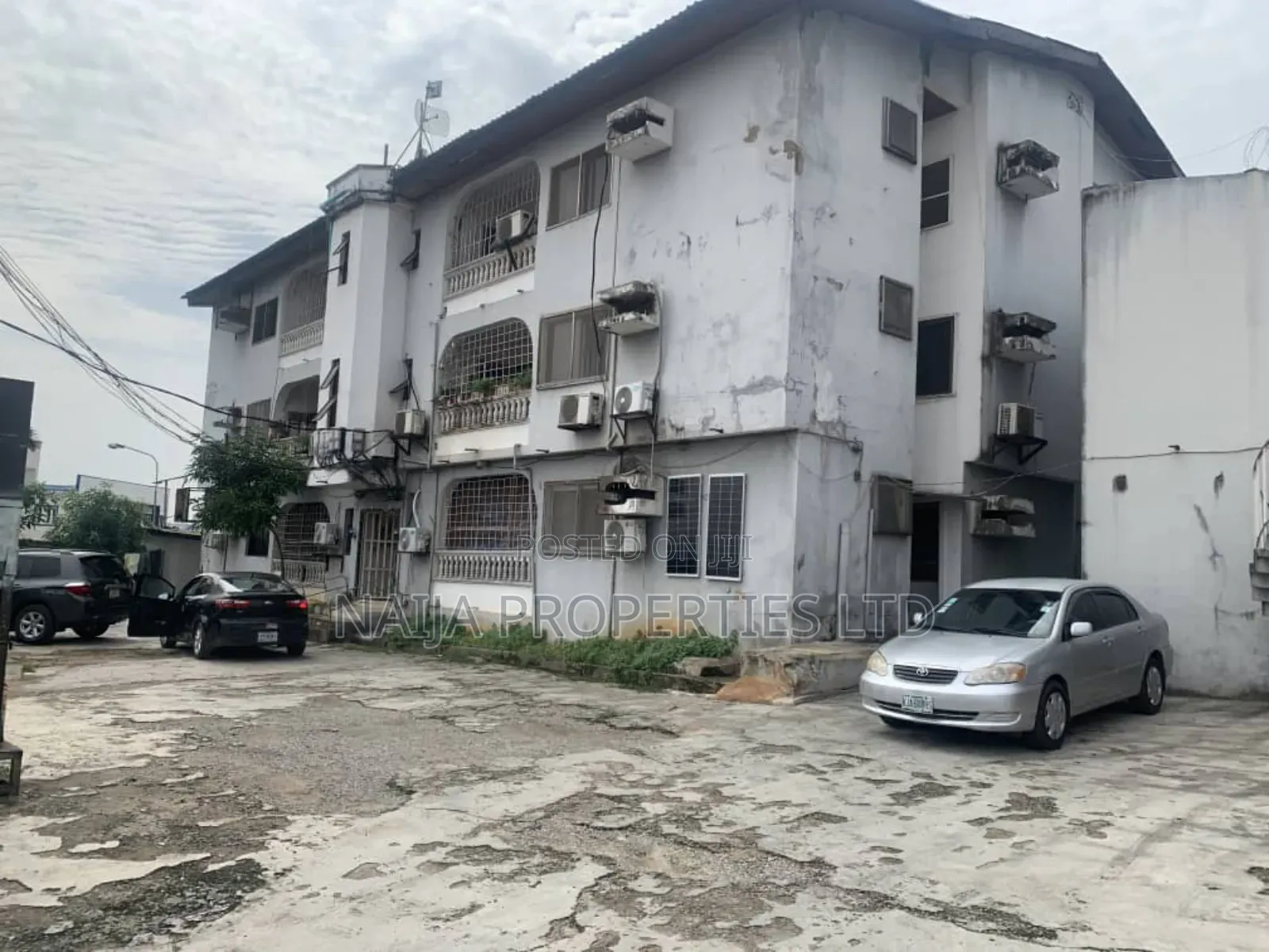 3bdrm Block of Flats in Maryland Estate for sale in Maryland