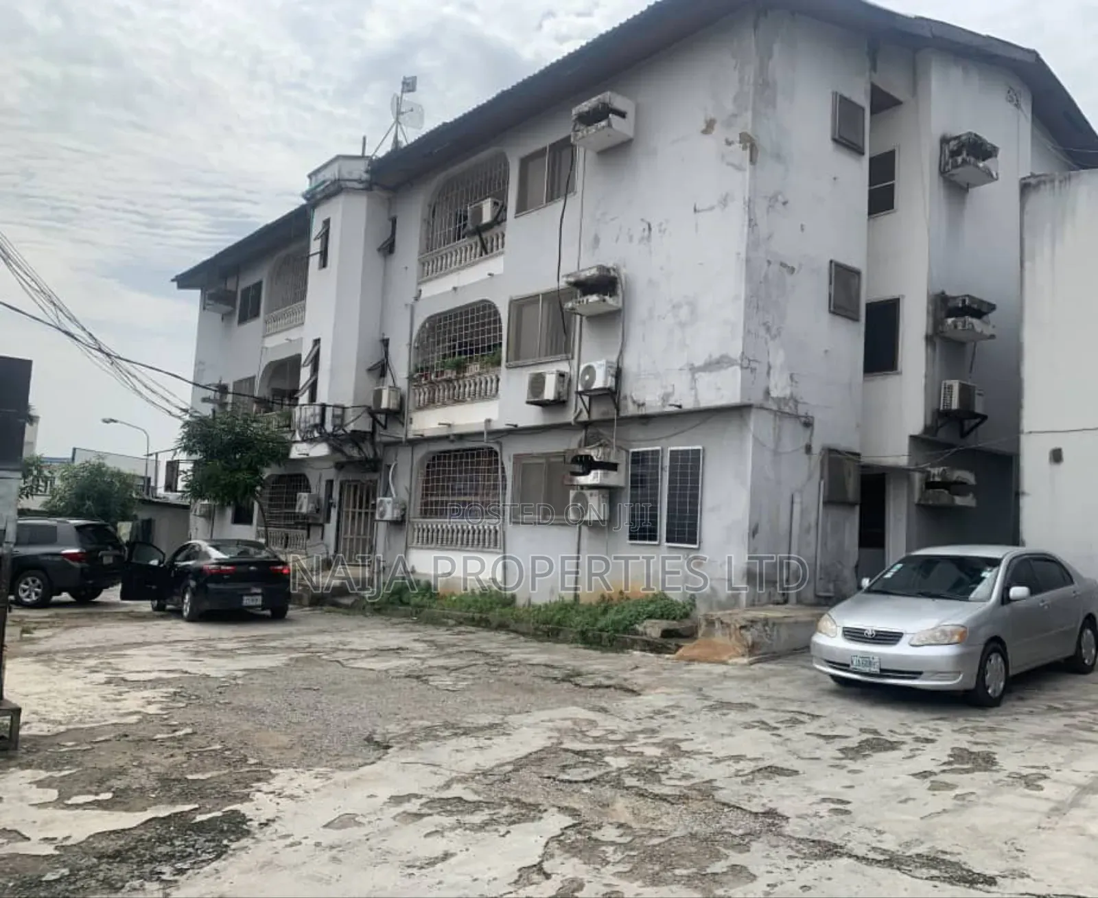 3bdrm Block of Flats in Maryland Estate for sale in Maryland