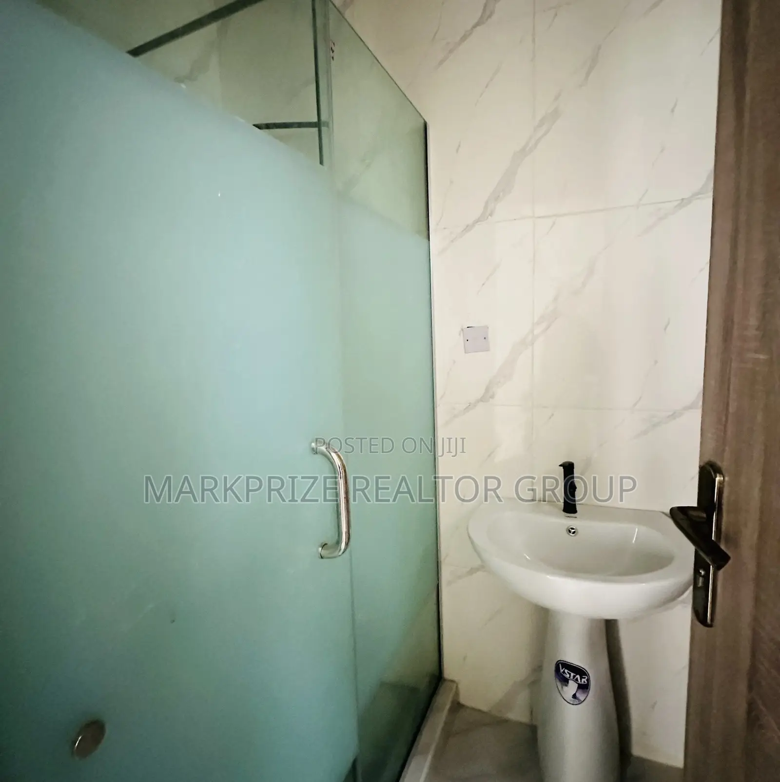 4bdrm Duplex in Amuwo-Odofin Lagos for sale in Amuwo-Odofin