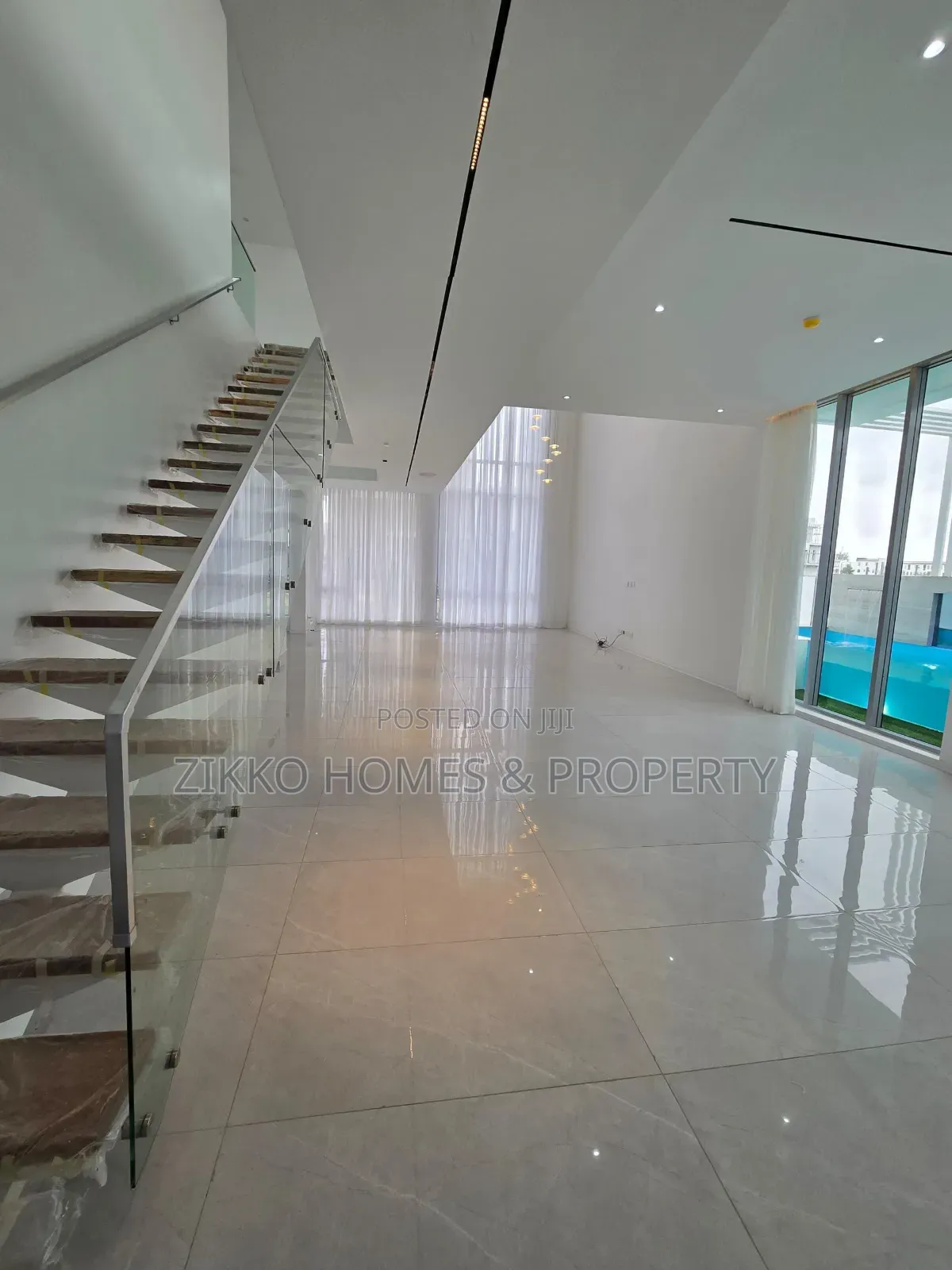 5bdrm Duplex in Ikate, Lekki for sale in Lekki