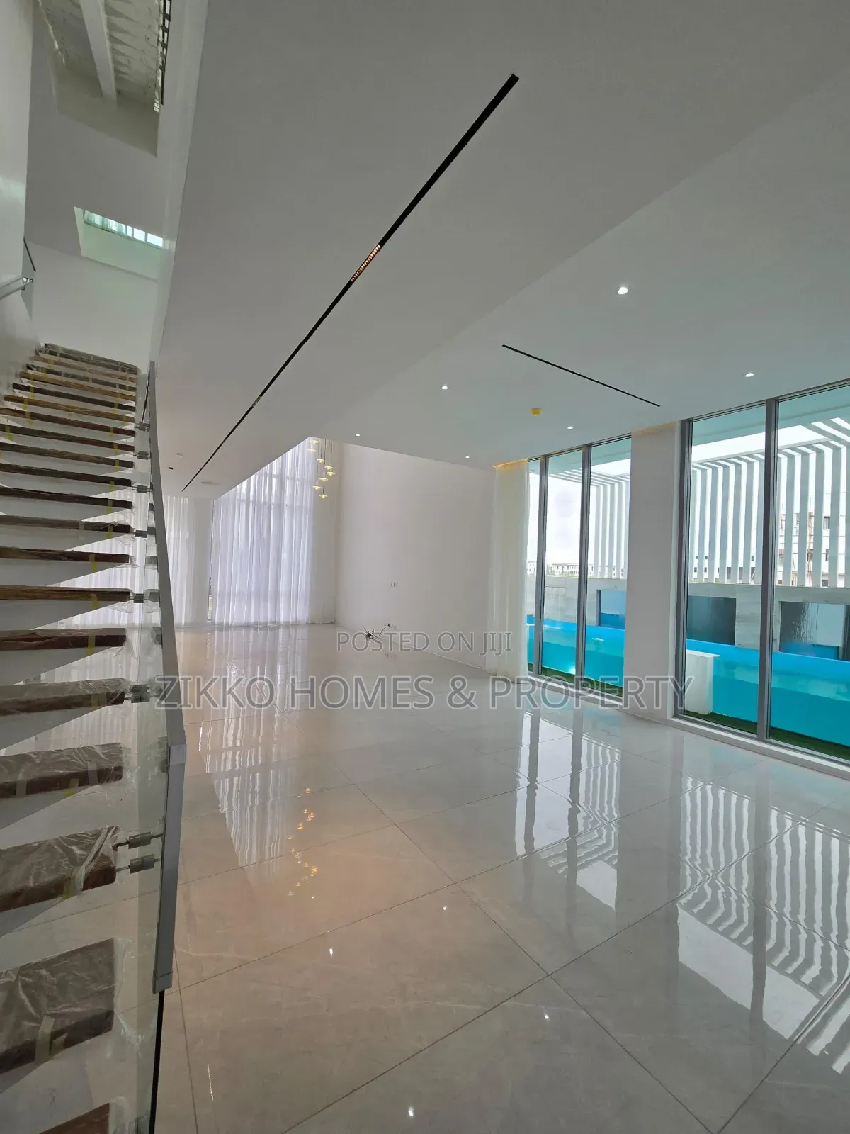 5bdrm Duplex in Ikate, Lekki for sale in Lekki