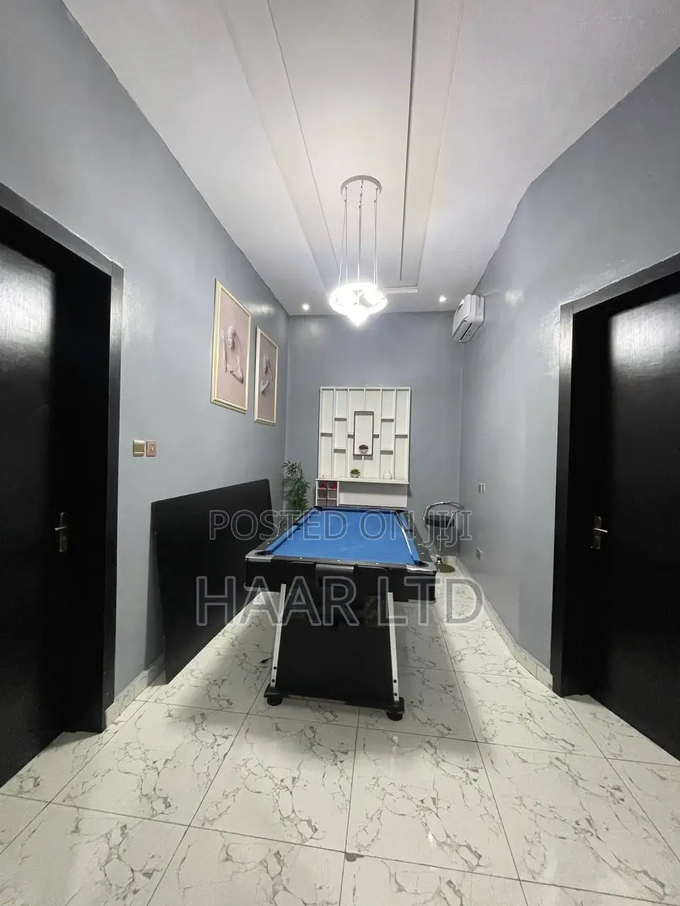 Weekly Room With 24hrs Light Pool and Gym in Lekki Phase 2