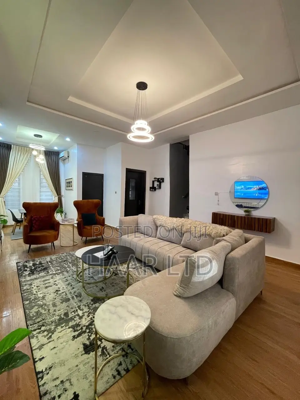 Weekly Room With 24hrs Light Pool and Gym in Lekki Phase 2