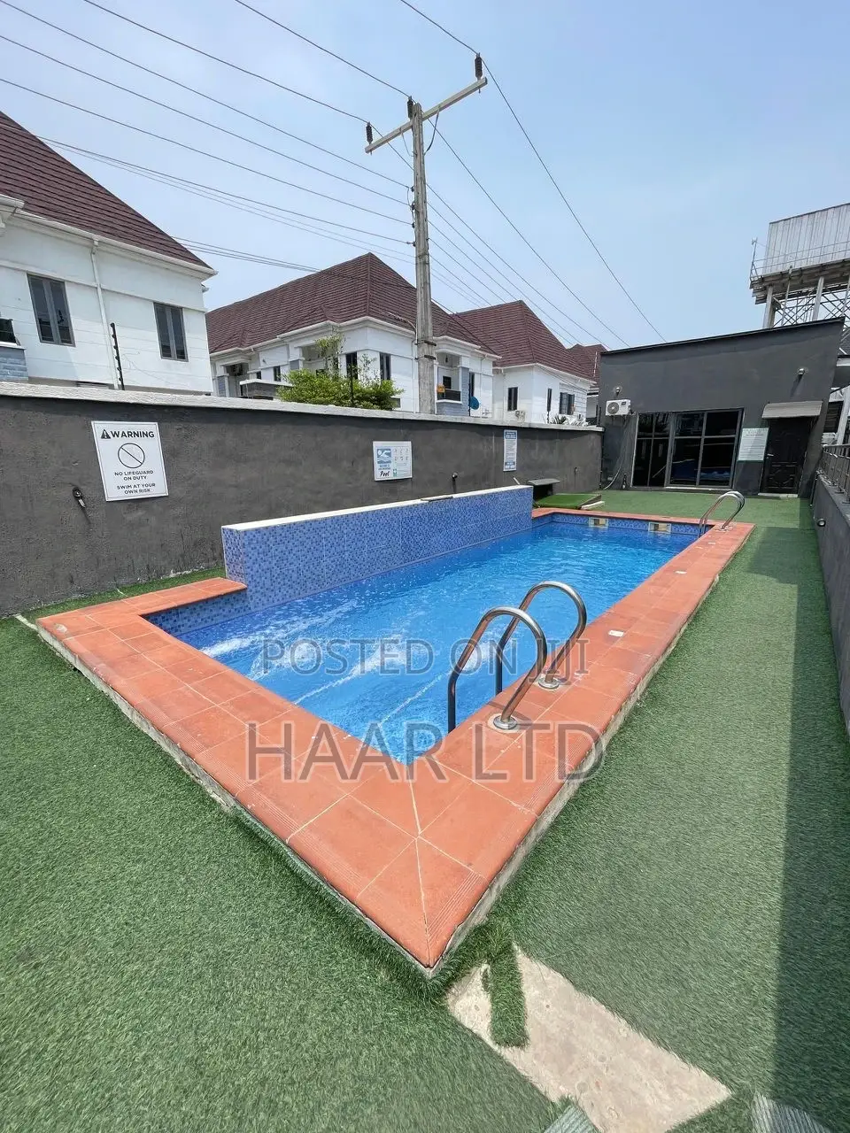 Weekly Room With 24hrs Light Pool and Gym in Lekki Phase 2
