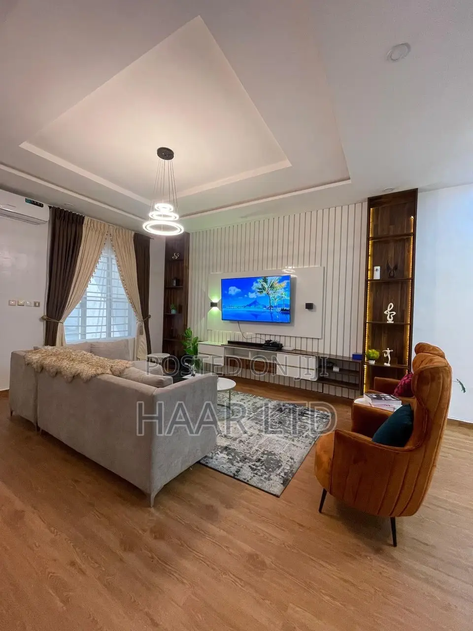 24hrs Light,Pool and Gym - Weekly Room in Lekki Phase 2