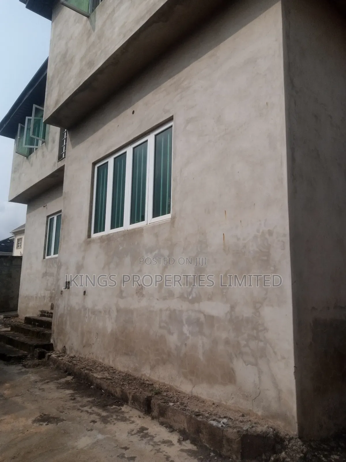 4bdrm Duplex in Kay Farm Estate, Ifako-Ijaiye for sale in Ifako-Ijaiye