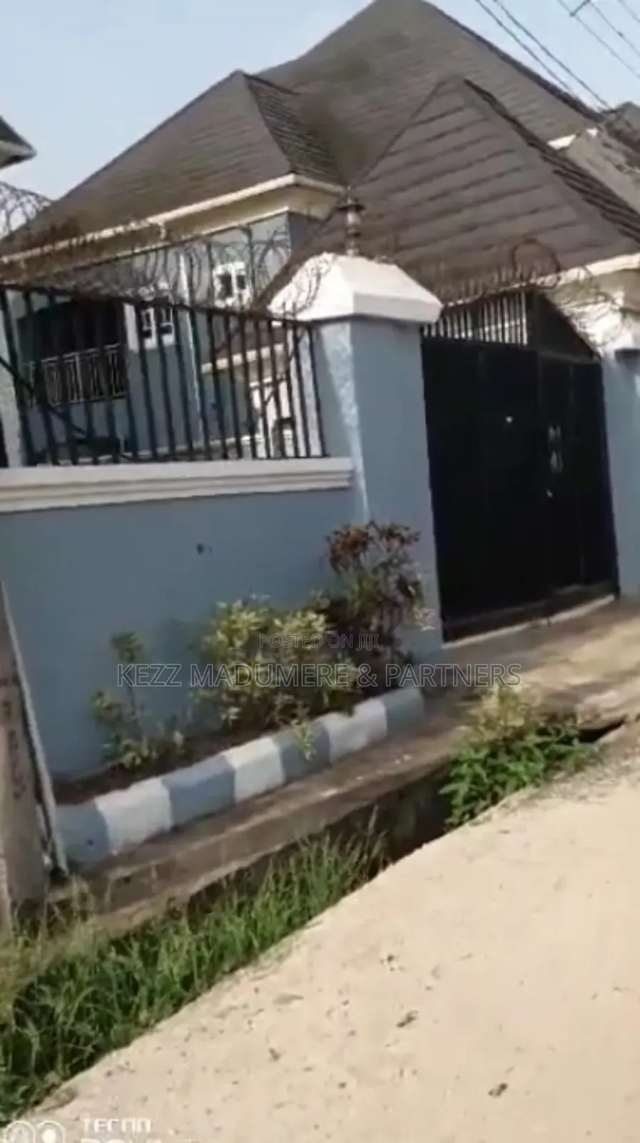9bdrm Duplex in Imo Housing Estate for sale in Owerri