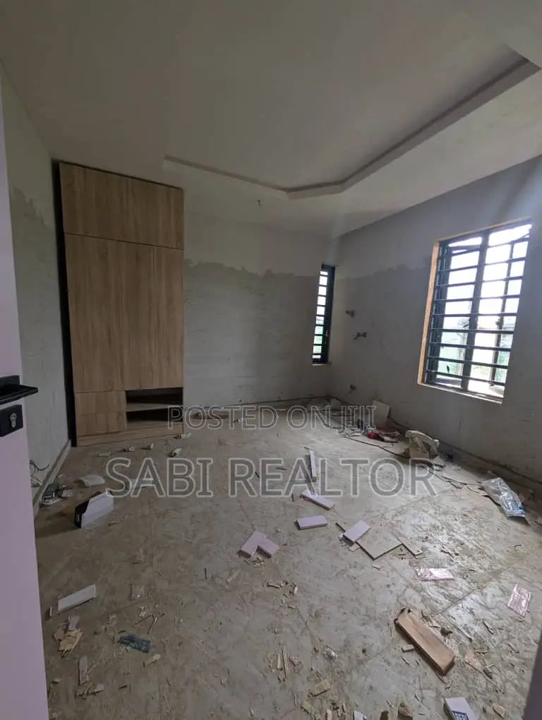 Furnished 3bdrm Apartment in Awuse Estate, Opebi for sale in Opebi