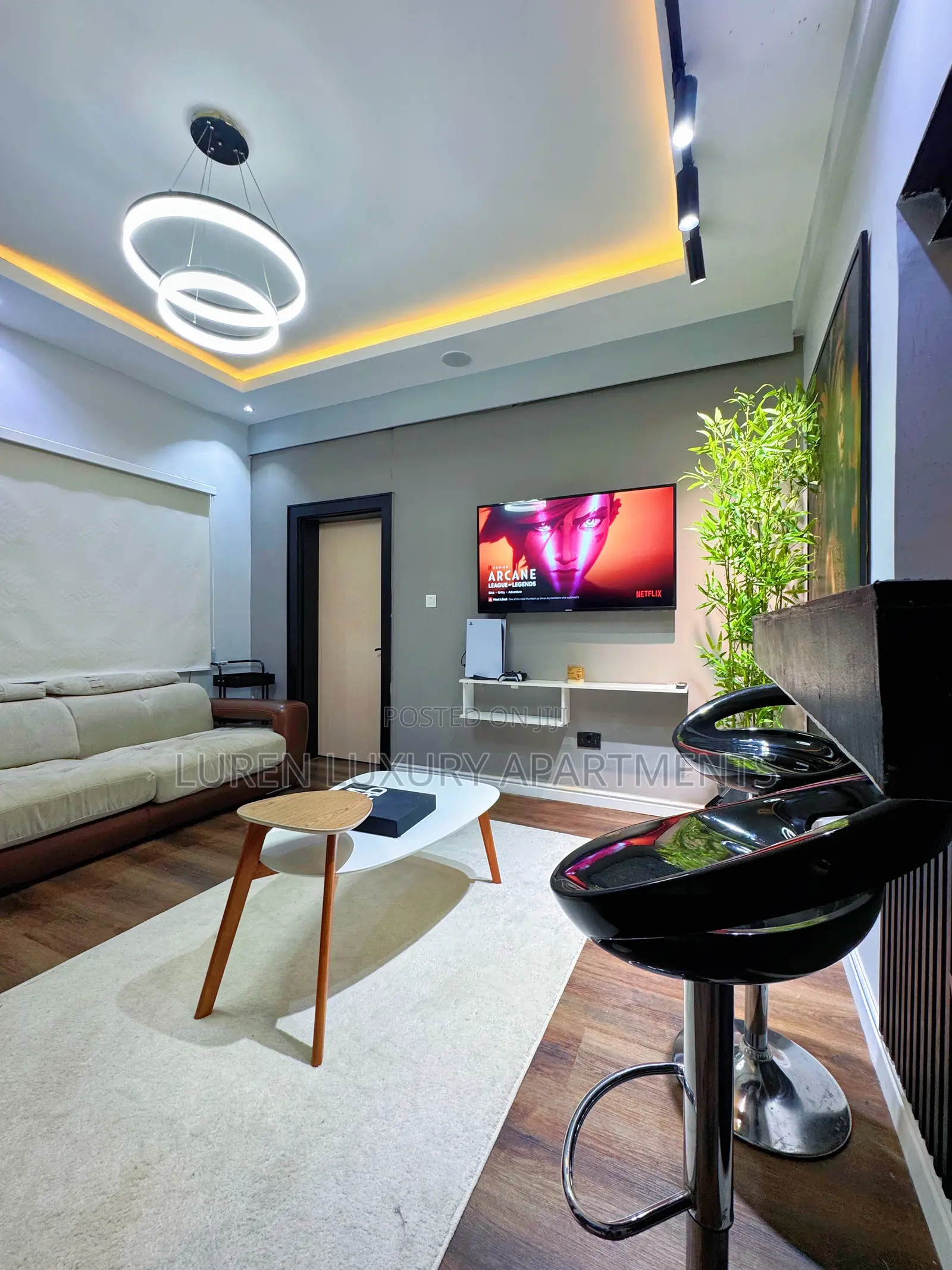 1 Bedroom Apartment With Inbuilt Speaker, Gazebo, Ps5 at Wuse 2 Abuja in Wuse 2