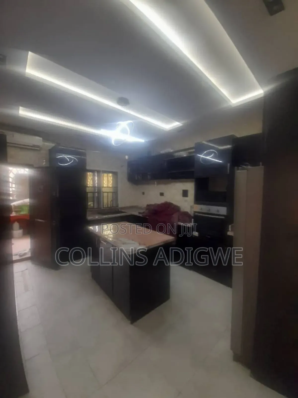 5bdrm Duplex in Ikate for sale in Ikate