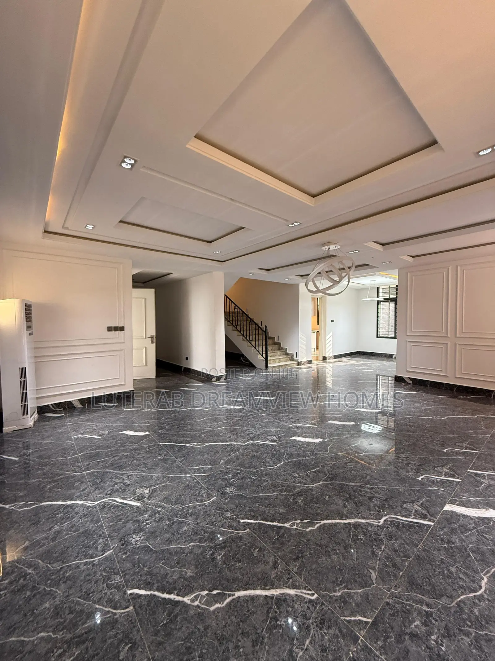 4bdrm Townhouse/Terrace in Kado for sale in Kado