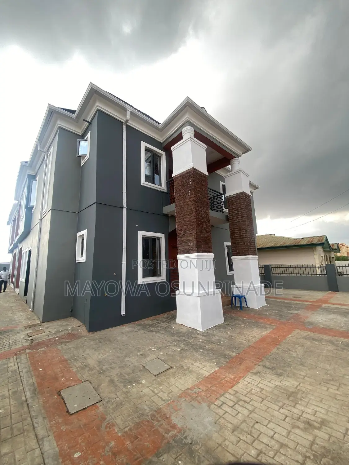 2bdrm Apartment in Akilapa, Idishin for rent in Idishin
