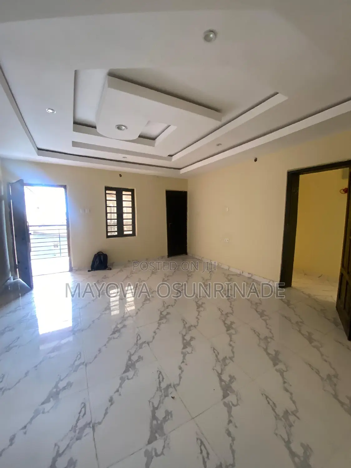 2bdrm Apartment in Akilapa, Idishin for rent in Idishin
