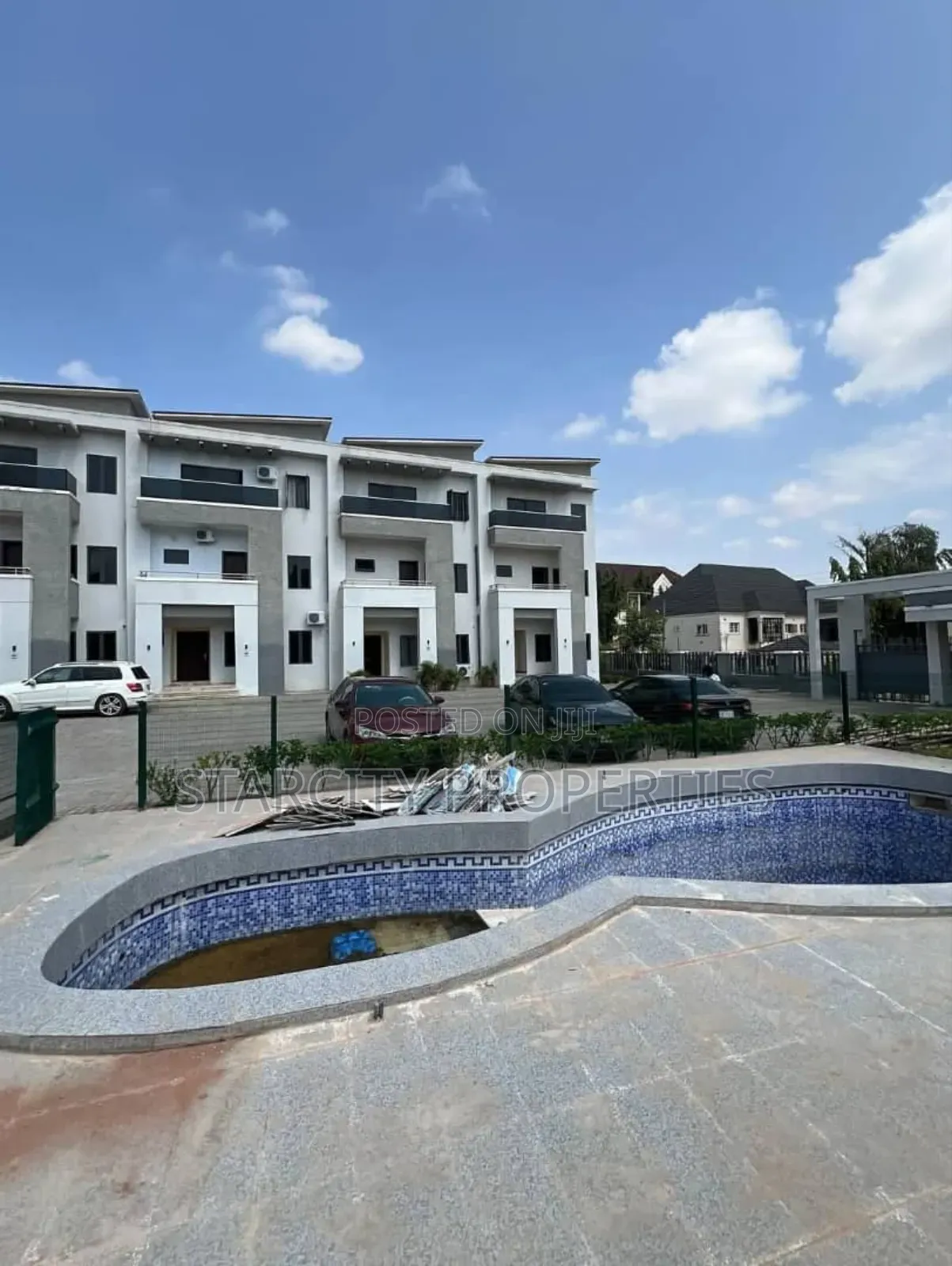 Furnished 3bdrm Townhouse/Terrace in Secured Estate, Durumi for sale in Durumi