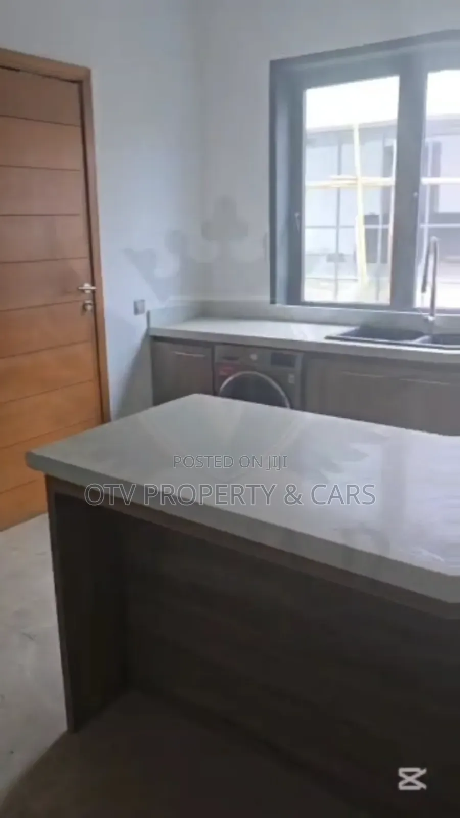 Furnished 5bdrm Duplex in Banana Island for sale in Banana Island
