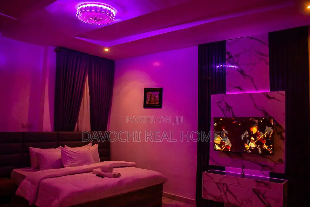 Furnished 4bdrm Duplex in Chevron Toll Gate for rent in Chevron