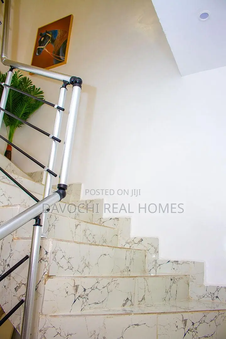 Furnished 4bdrm Duplex in Chevron Toll Gate for rent in Chevron