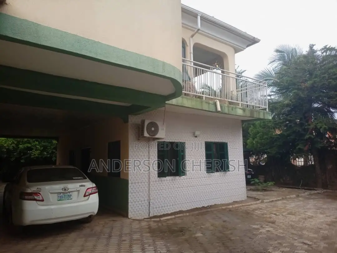 11bdrm Duplex in By Next Cash And, Jahi for sale in Jahi