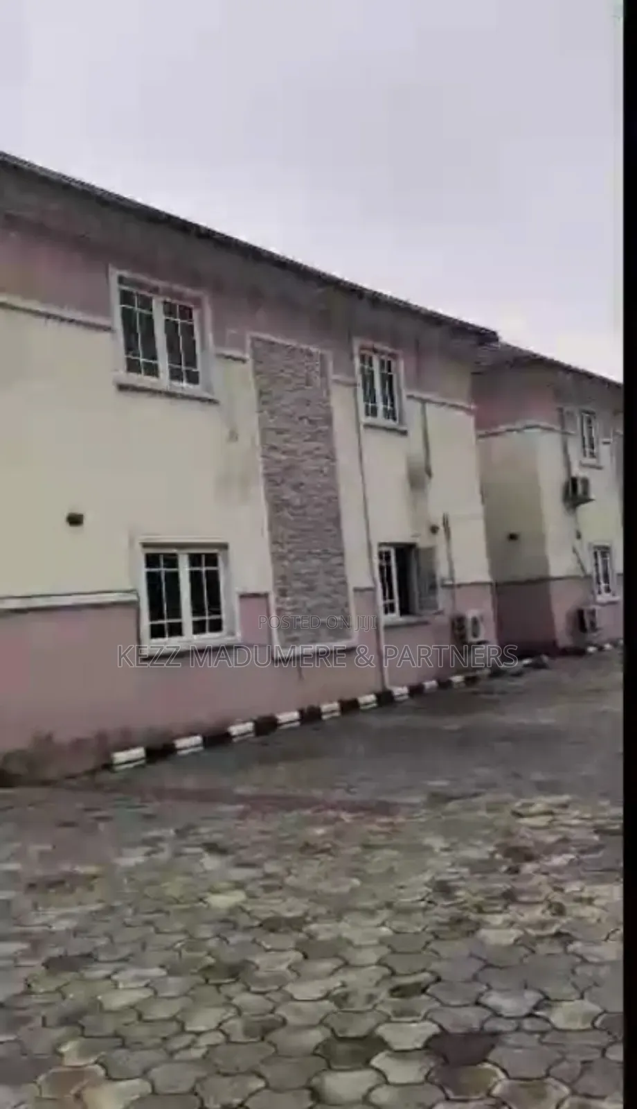 8bdrm Block of Flats in Woji , Port Harcourt for sale in Port-Harcourt