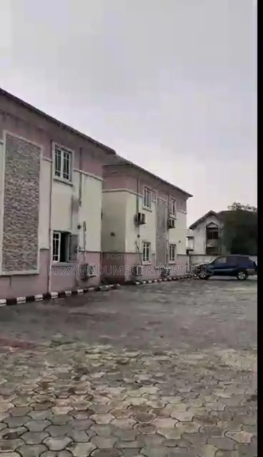 8bdrm Block of Flats in Woji , Port Harcourt for sale in Port-Harcourt