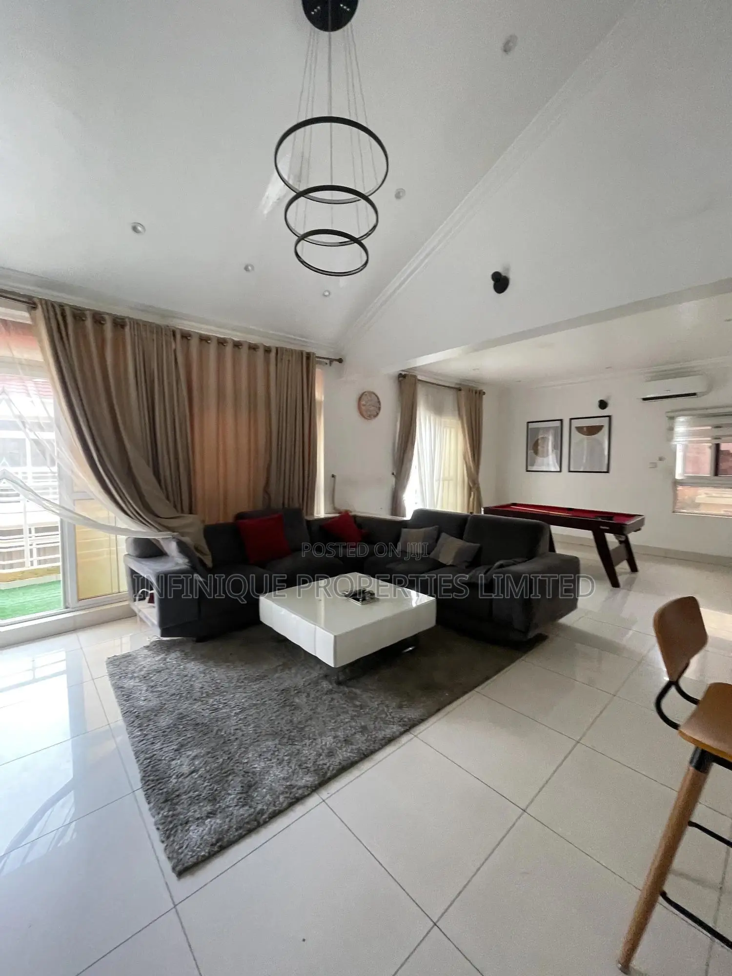 3bdrm Penthouse in Cadogan Estate, Osapa london for rent in Osapa london