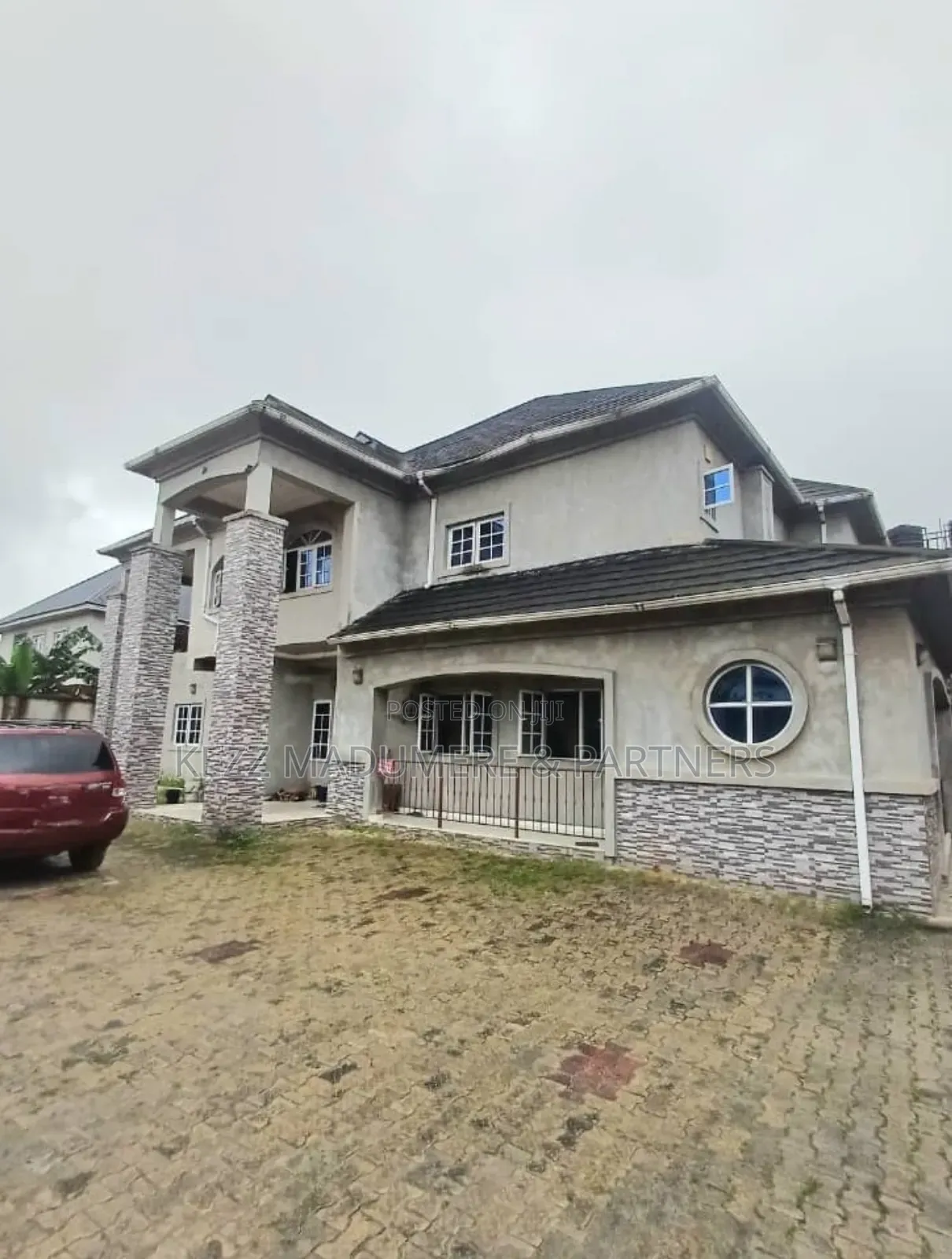 7bdrm Duplex in Inside A Gated for sale in Port-Harcourt