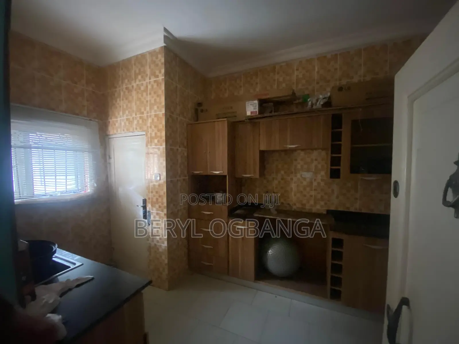 1bdrm Shared Apartment in Ikota for rent in Ikota