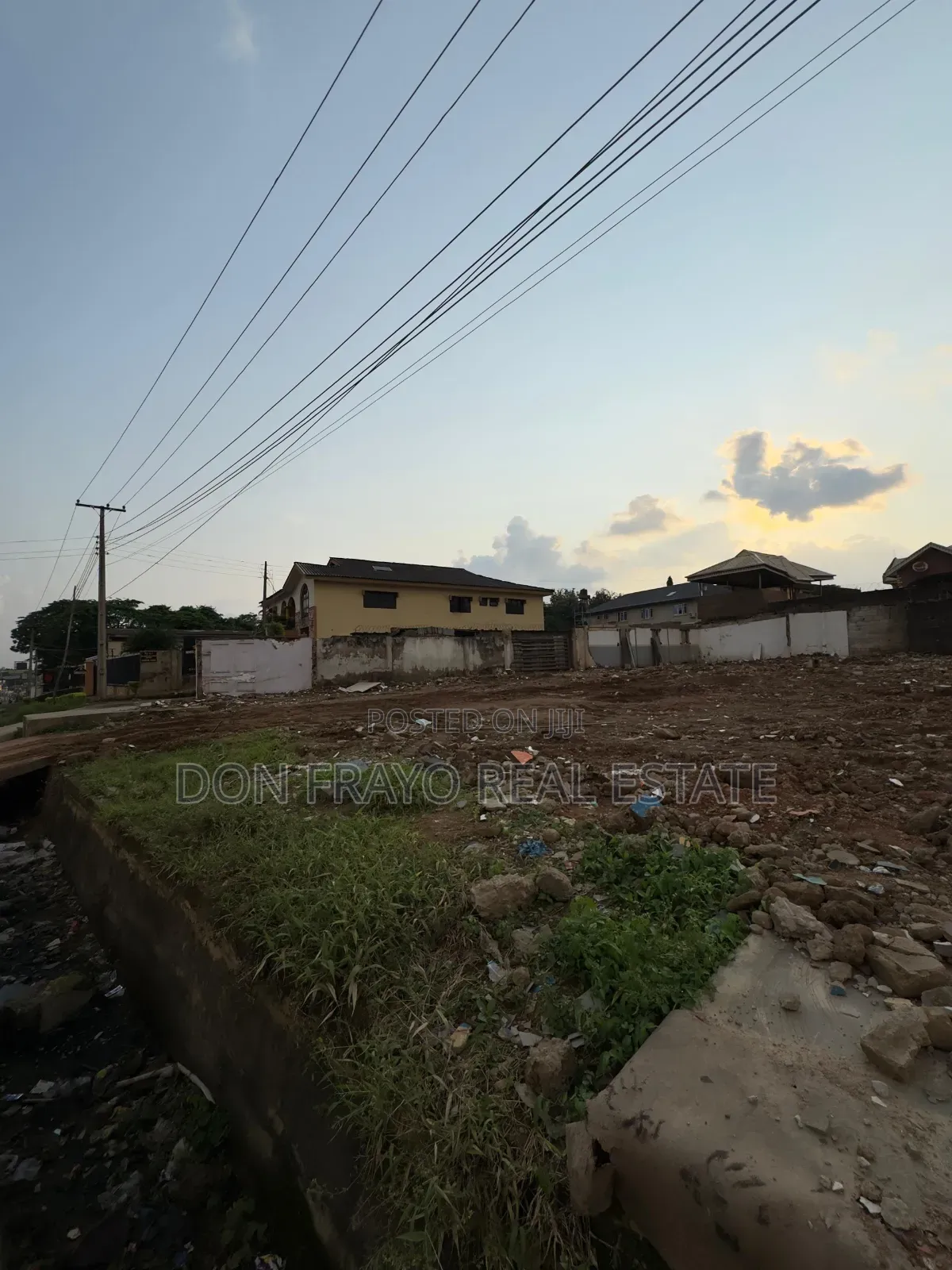 914 SQM Commercial Land for Sale at Idi-Ape Bashorun Road Ibadan in Akala Express