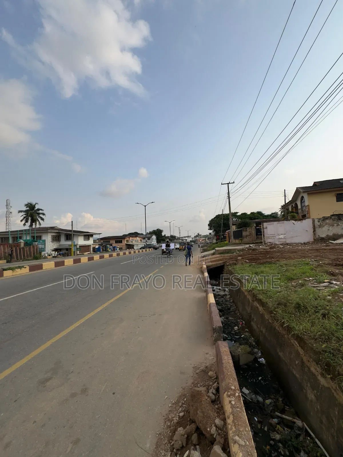 914 SQM Commercial Land for Sale at Idi-Ape Bashorun Road Ibadan in Akala Express