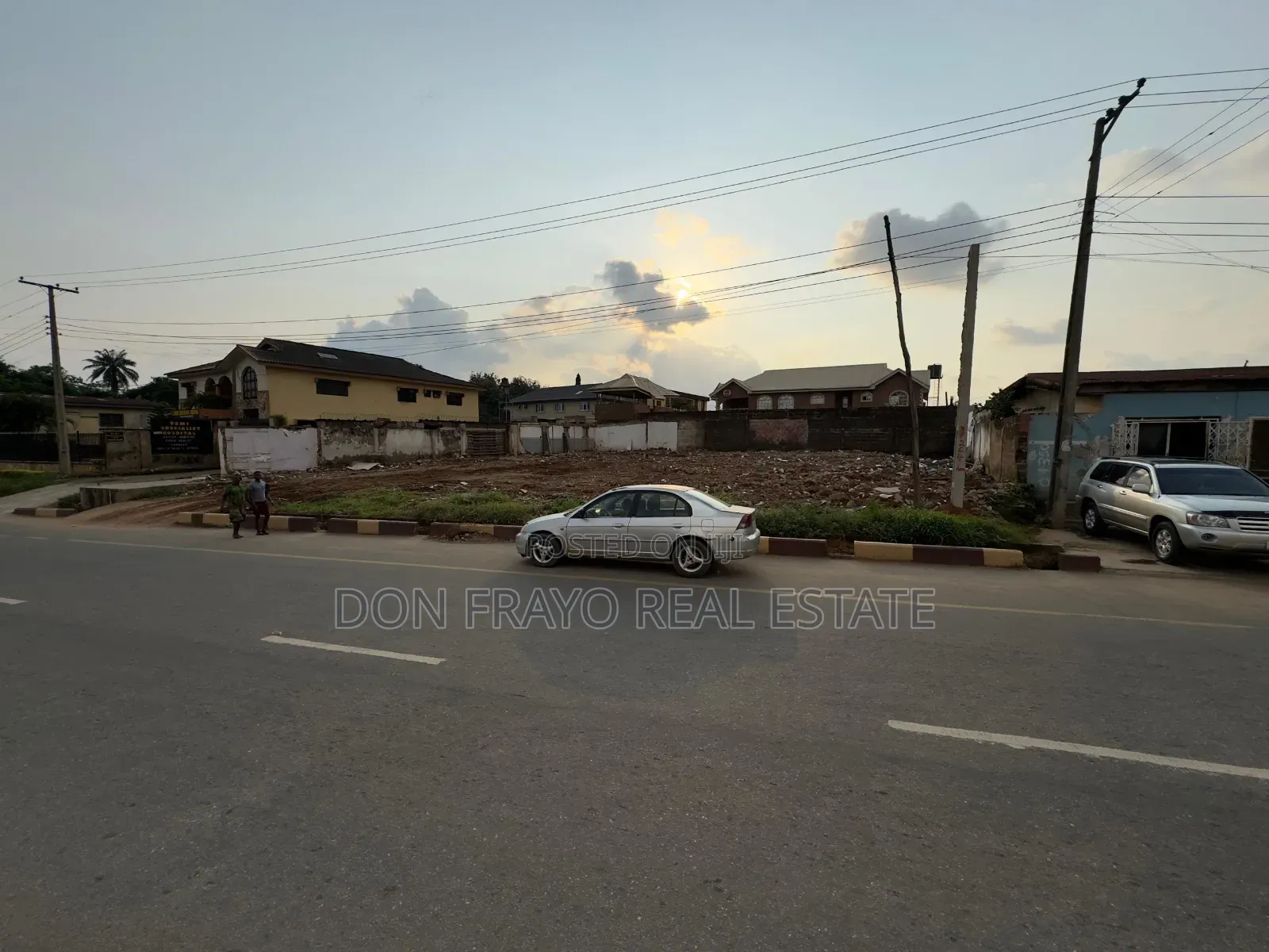 914 SQM Commercial Land for Sale at Idi-Ape Bashorun Road Ibadan in Akala Express